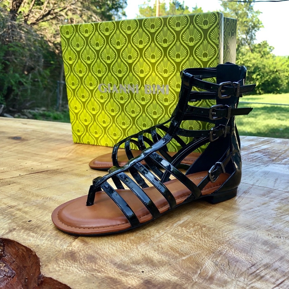 Gianni Bini Tate Gadiator Sandal Size 5.5